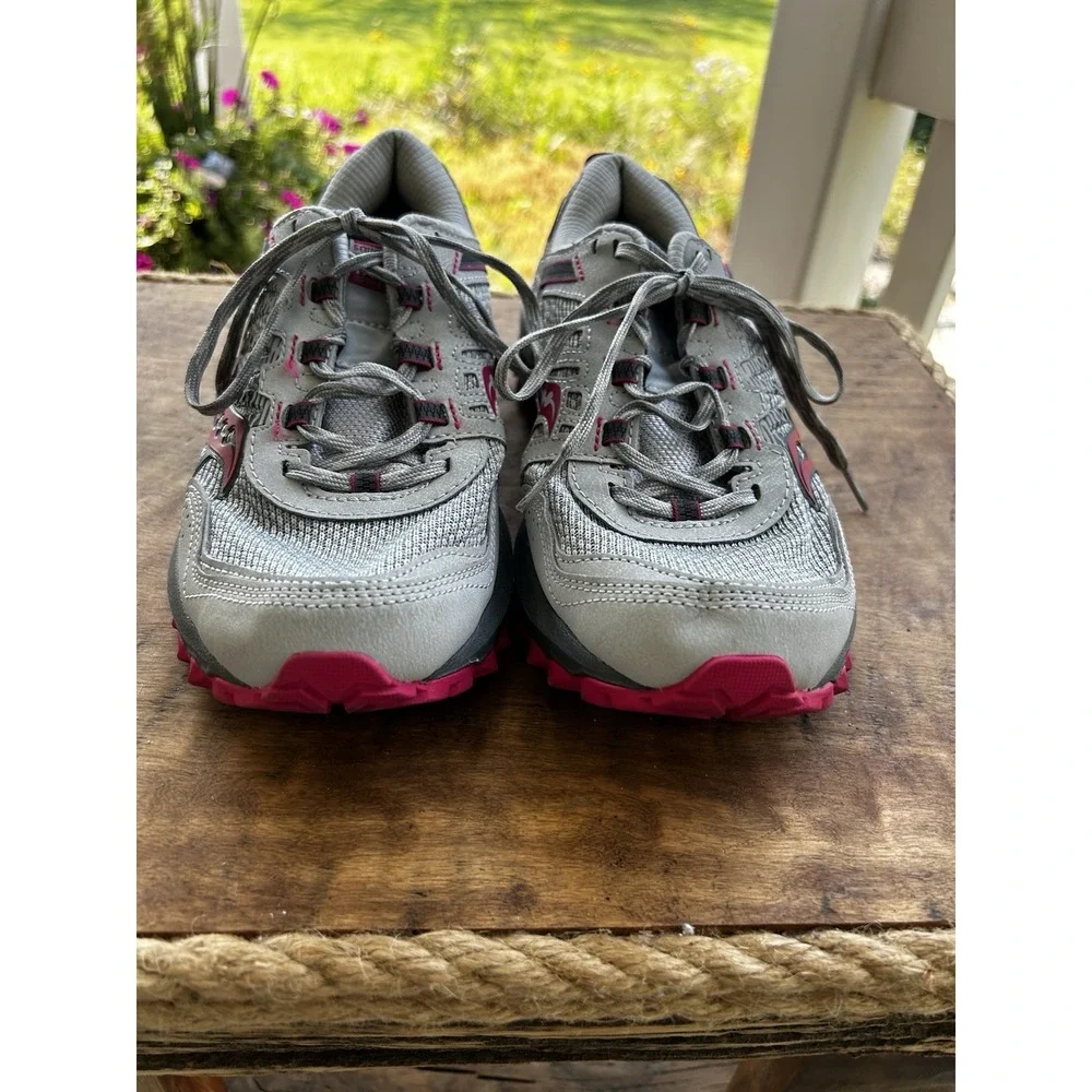 Saucony Excursion TR15 Trail Running Shoes Womens 9 Gray Pink XT-900 Sneakers